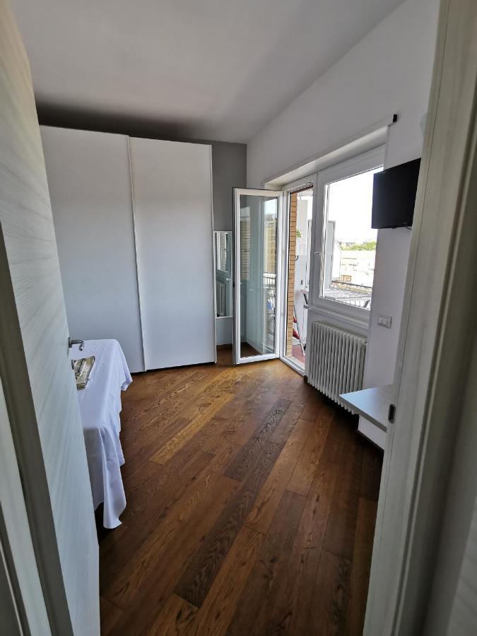 Locazione Turistica Marinella Casa de Férias Roma